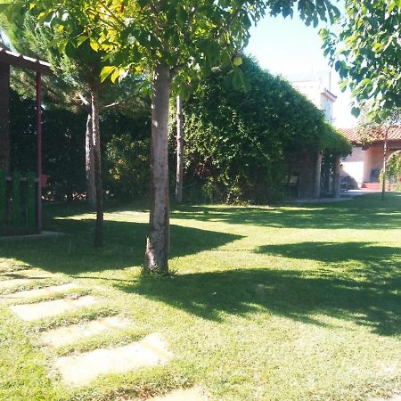 הוילה זמורה Refugio Con Casitas Infantiles מראה חיצוני תמונה
